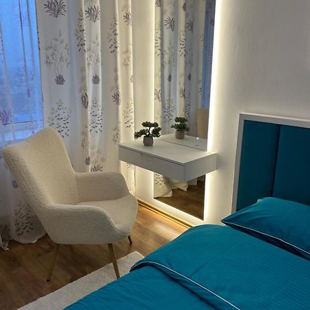 Простора Та Стильна 2 Кімнатна В Центрі Черкас На Бульварі Шевченко З Панорамним Видом Та Смарттв -Дві Окремі Охайні Спальні З Кондиціонерами Čerkasy Exteriér fotografie